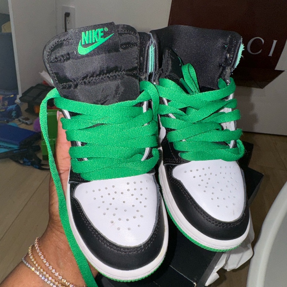 Kids Lucky Green Jordan 1s